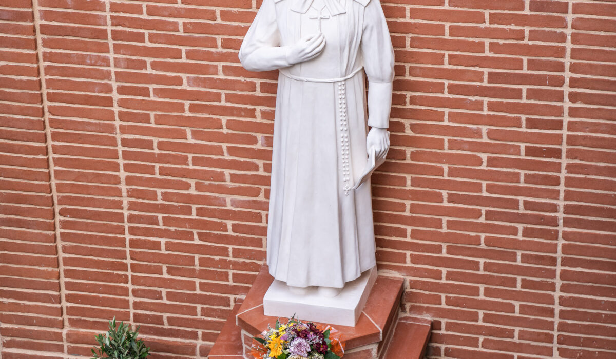 Statue de Sainte Emilie de Vialar