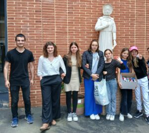 Lire la suite à propos de l’article Club Humanitaire et Association un souffle d’R